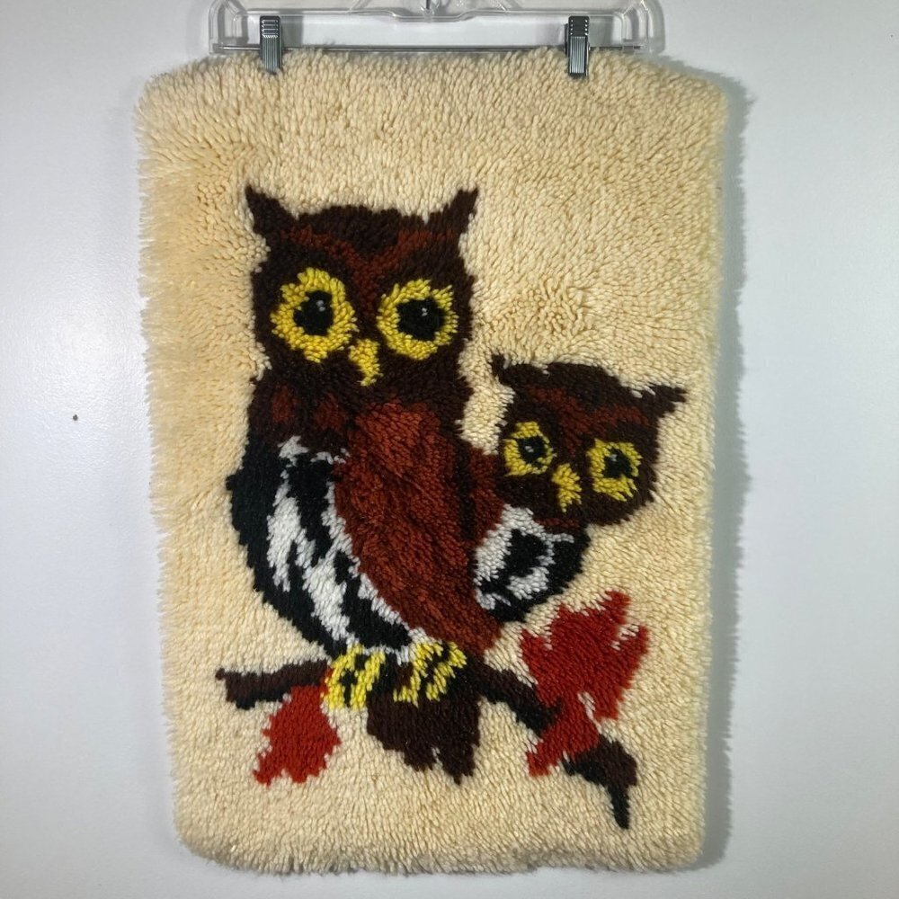 Vintage 70's Handmade Owl Hook & Loop Wall Hanging Rug Cream Mom & Baby Owl